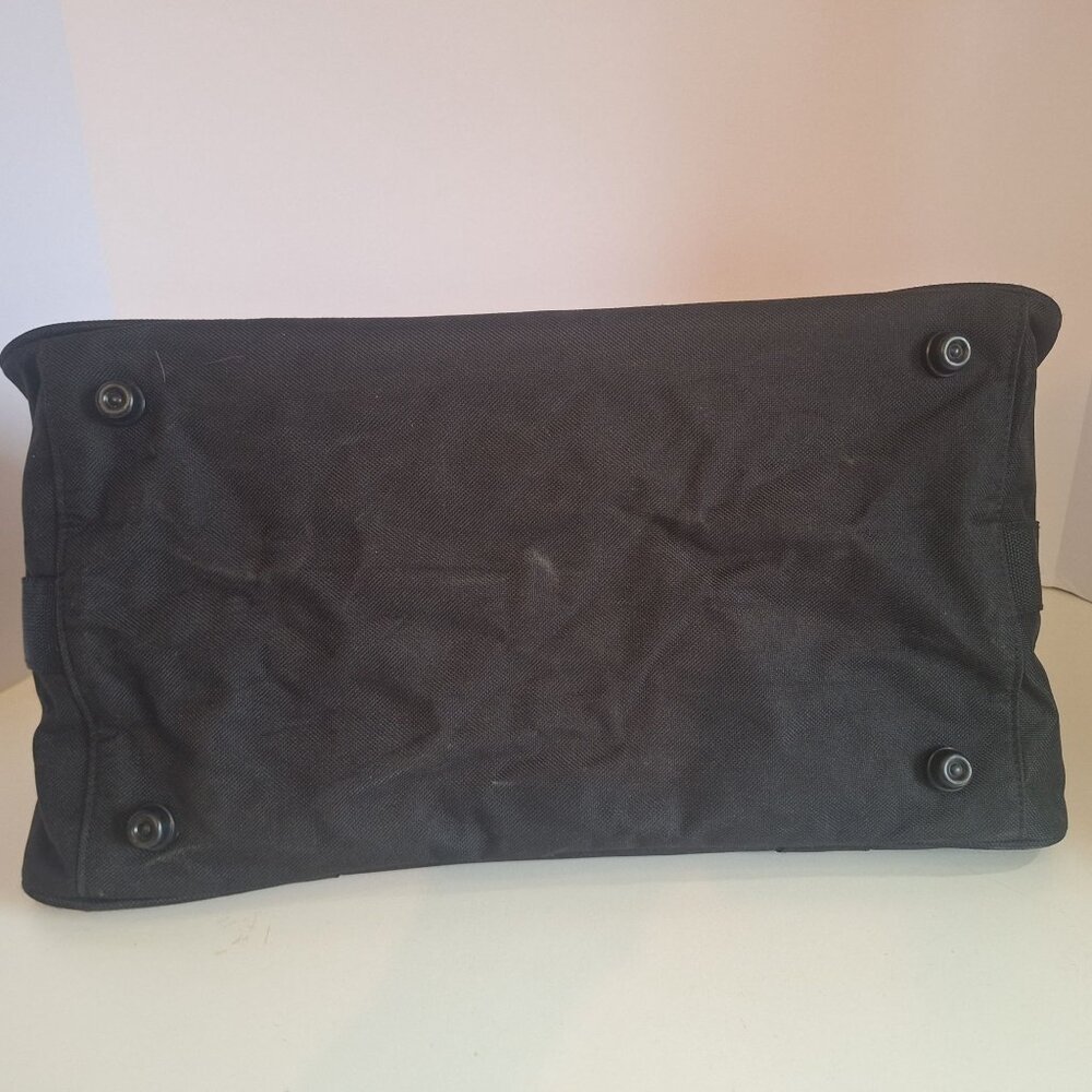 Ariat Black Polyester Duffle Bag With Zippered Pocket & Double Handles  16x10x6" - Picture 9 of 12